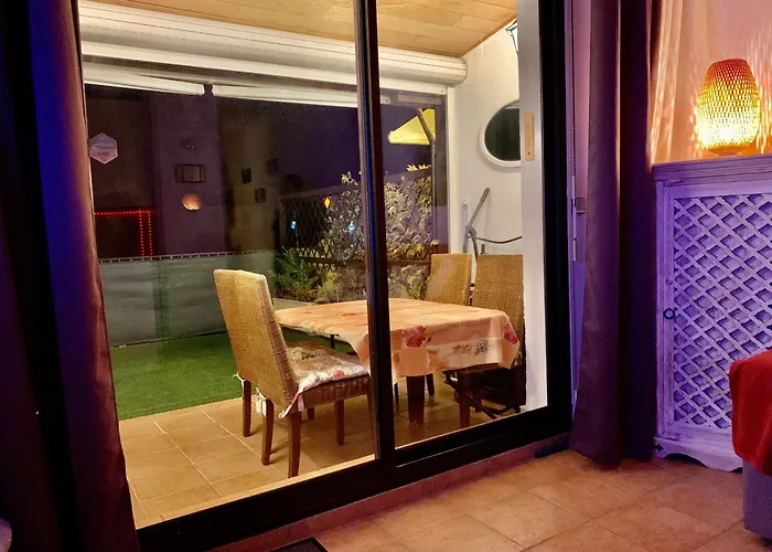 Appartement Rue De L\'Amarrage A Port Grimaud Avec Terrasse Vue Canaux Et Garage