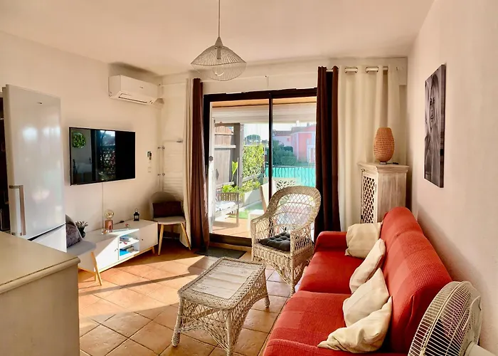 Appartement Rue De L\'Amarrage A Port Grimaud Avec Terrasse Vue Canaux Et Garage