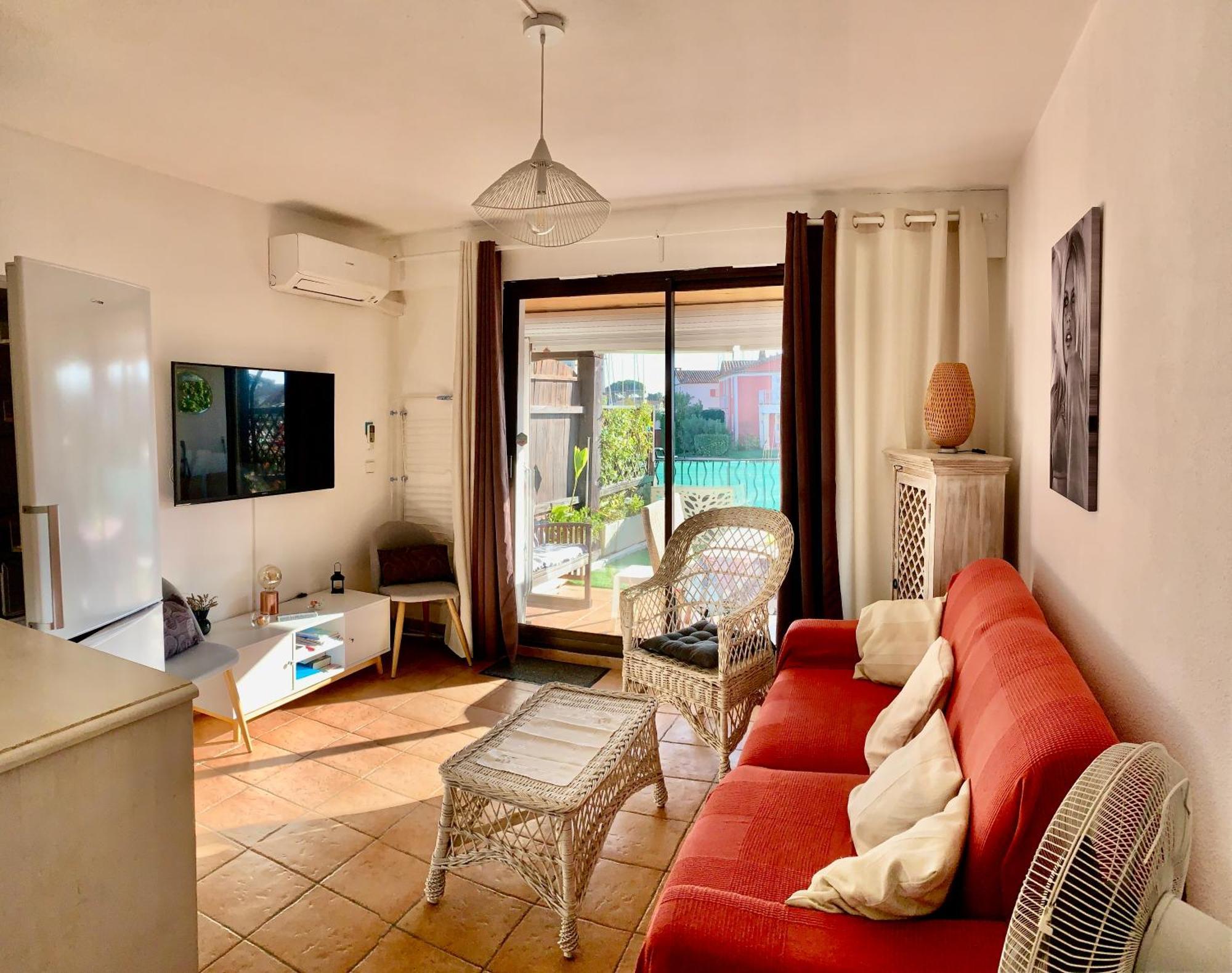 Appartement Rue De L'amarrage à Port Avec Terrasse Vue Canaux Et Garage